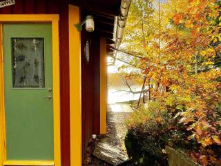 Lakehouse getaway with rowing boat - Lerum - 1