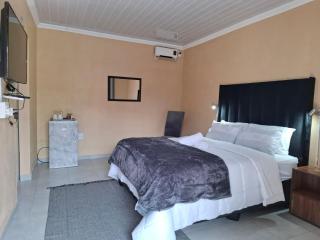 166 Klipspringer Guest house - Germiston - 0