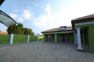 166 Klipspringer Guest house - Germiston - 5