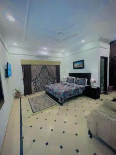 Mulberry Residence Family Rooms - Islamabad - 9