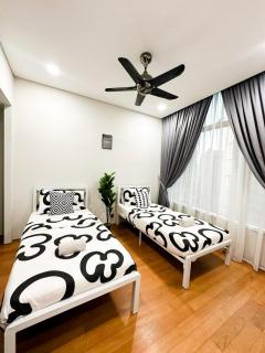 Modern Condo Next To Petronas Towers - Kuala Lumpur - 6