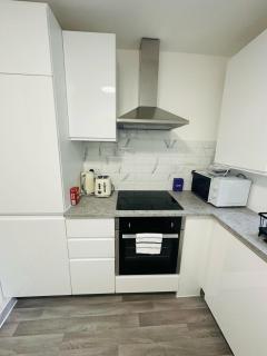 Queensway Apartment Close to Paddington Station, Hyde Park - 3