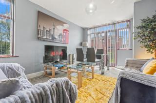 Spacious 4-Bedroom Home in Peaceful Coventry Spot - Parkside - 0