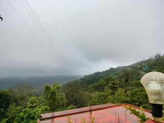 Mountain view stay - Madikeri - 5