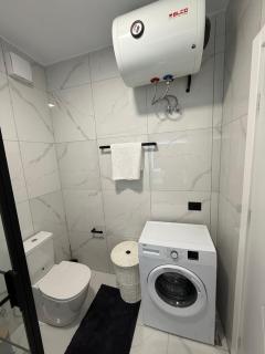 Sea View 1 bedroom Apartment on first street - Sarandë - 1