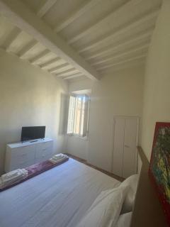 Casa Mafalda, Piazza Grande - 1