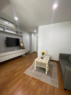 Stunning Condo - BTS On Nut - Pool, Gym, Wi-Fi - Bangkok - 7