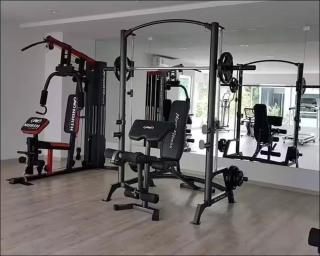 Stunning Condo - BTS On Nut - Pool, Gym, Wi-Fi - 5