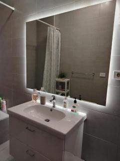 Elegant 2BR Apartment in the Heant of New Cairo - 5