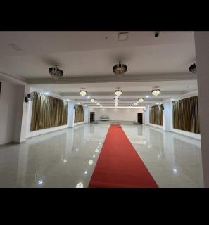 Hotel White Palace - Belagula - 4