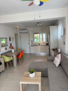 Villa Evita Garden Floor Suite - Afitos - 5