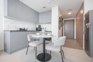 StayShort - An Eye-Captivating Studio in Living Garden 2 - 7