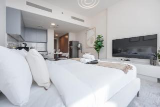 StayShort - An Eye-Captivating Studio in Living Garden 2 - 3