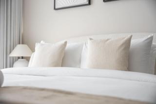 StayShort - An Eye-Captivating Studio in Living Garden 2 - 1