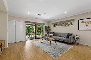 Lavish Modern Home - 10mins to Torquay & Geelong - Mount Duneed - 6