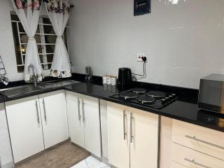 Southcentral Apartments - Livingstone - 7