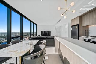 Bright & Spacious 2BR in Prime CBD Location - Perth - 2