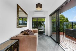 The Lookout - Lake Views - Wanaka - 2