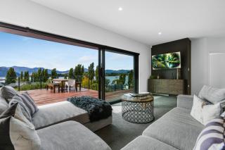 The Lookout - Lake Views - Wanaka - 0