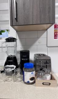 Sweet home 2 bedroom suite - Surrey - 7