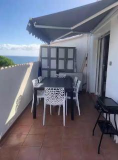Appartement avec piscine vue mer et montagne - 0
