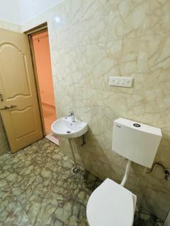 Spacious 2BHK- 3bhk Kashi Vishwanth Perfect for Families - 2