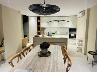 Villa Dëbora, Lura 3 Gjiri i Lalëzit - 3