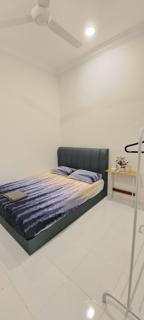 Raudhah Homestay Tasek Kuala Terengganu - Bukit Payong - 0