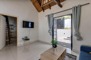 Entire Villa in Bryanston - Joanesburgo - 5