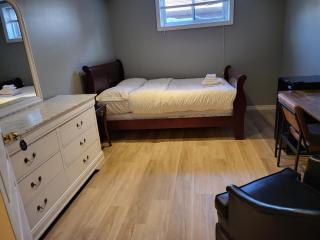 Main Suite - Kingston - 5