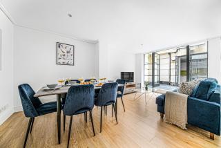 BnBNova - Heart of Holborn - 2BR with Patio - 0