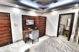 Hotel Delhi Aerocity, NH 48 - New Delhi - 8