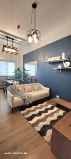 North Breeze Stacation - 2BR Penthouse Condo with Balcony and View - Baguio - 4