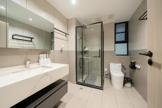 Huangpu Liyuan Bund Branch Spacious Bright 4 Bedroom with a breathe taking Bund View - 1