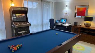 30 per cent OFF Monthly Stay -Sydney Golden Swan Holiday House - Pool - Spa -Heated Toilet - Games - Cinema - Sydney - 6