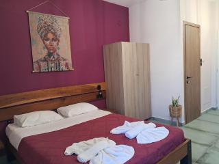 Poppy Beloni - Chania - 8