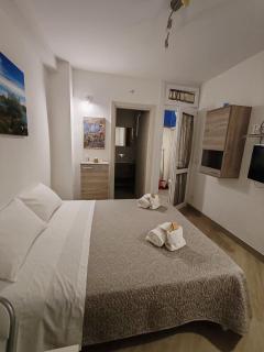 Holiday House - 7