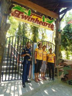 Twin Hearts Resort Pool Cabin 2 -  - 9