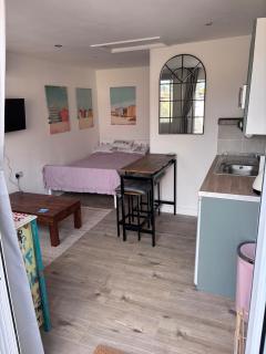 Sea Breeze retreat in Hayling - South Hayling - 1