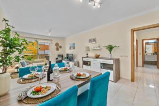Pool with Beach 10' Away - Comfort and Tranquility - Quarteira - 9