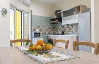 SorrentoVibes - Modern Apartment with Terrace, Swimming Pool&Tennis - Sorrento - 9