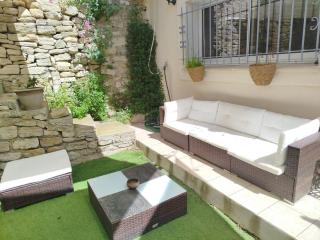 Maison de village avec superbe terrasse en pierre - Caromb - 2