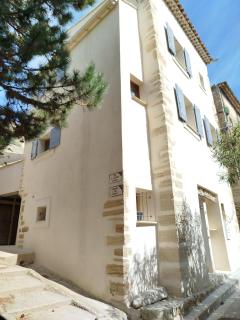 Maison de village avec superbe terrasse en pierre - Caromb - 0