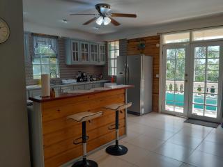 Valley View - Roseau - 3