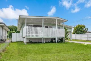 Walk to Boondall Station - 12 Mins to Airport! - Brisbane - 0
