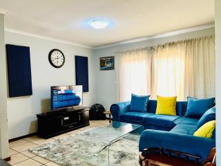 Ankazimia House at Reedsview - Roodepoort - 3