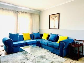 Ankazimia House at Reedsview - Roodepoort - 9