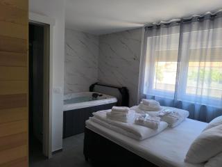Royal place - Nin - 9