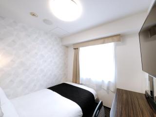 APA Hotel Yokohama Kannai - Yokohama - 4