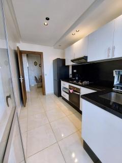 Bright & Modern Apartment near Technopolis - 9